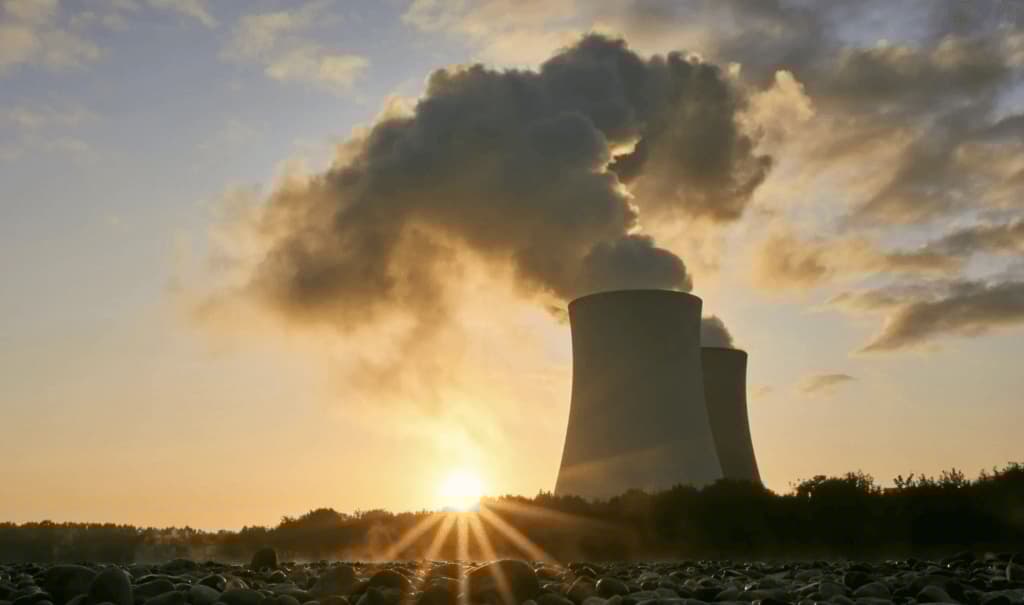 Energi Nuklir: Peluang atau Ancaman bagi Indonesia?