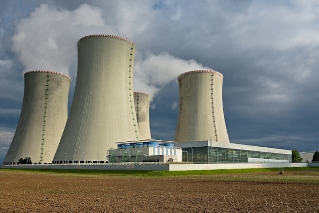 Komersialisasi PLTN: Misi Terselubung Jaga Eksistensi Energi Fosil?