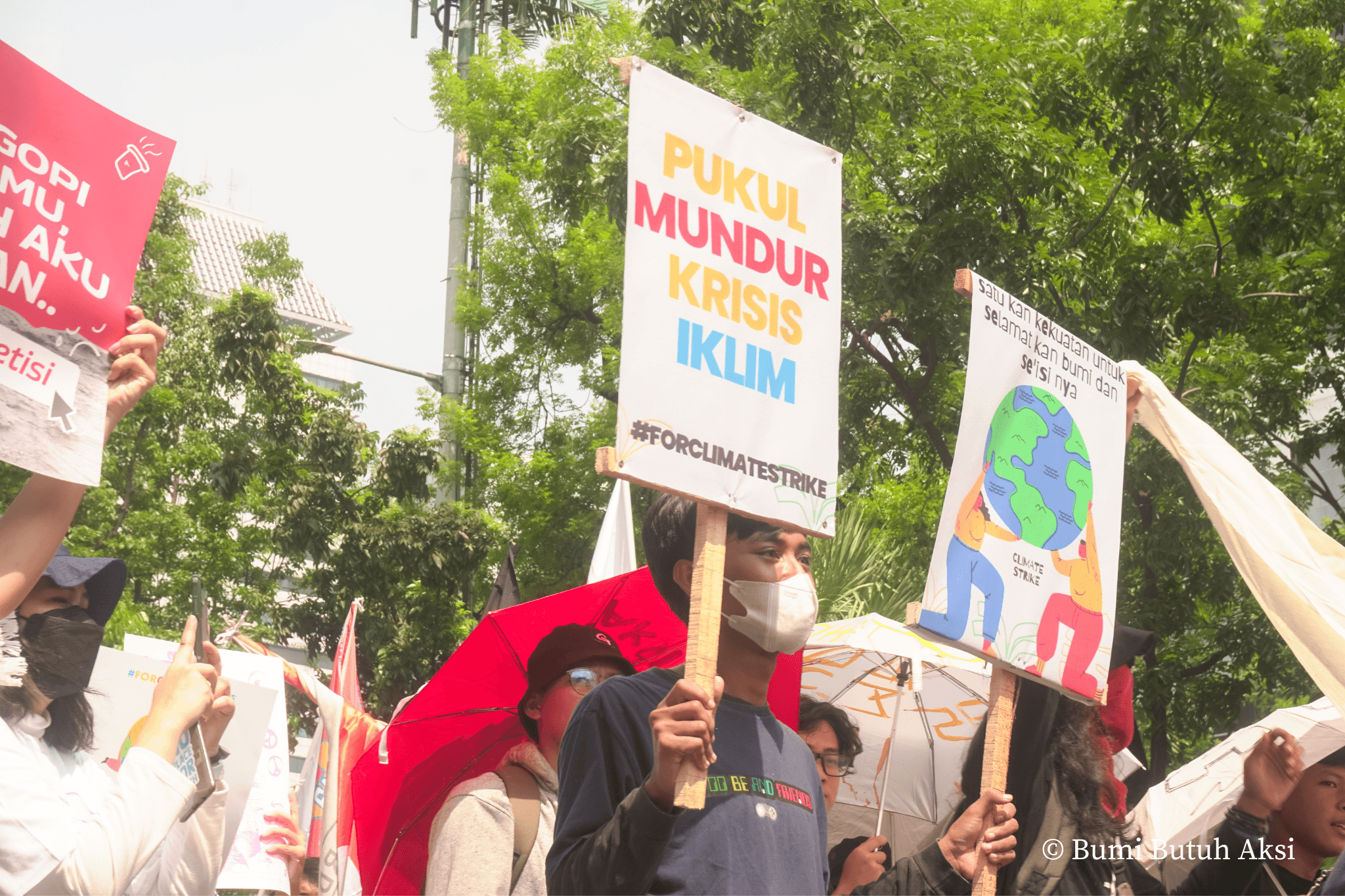 Komitmen Iklim SNDC Indonesia 2025: Perbedaan dan Kontroversi