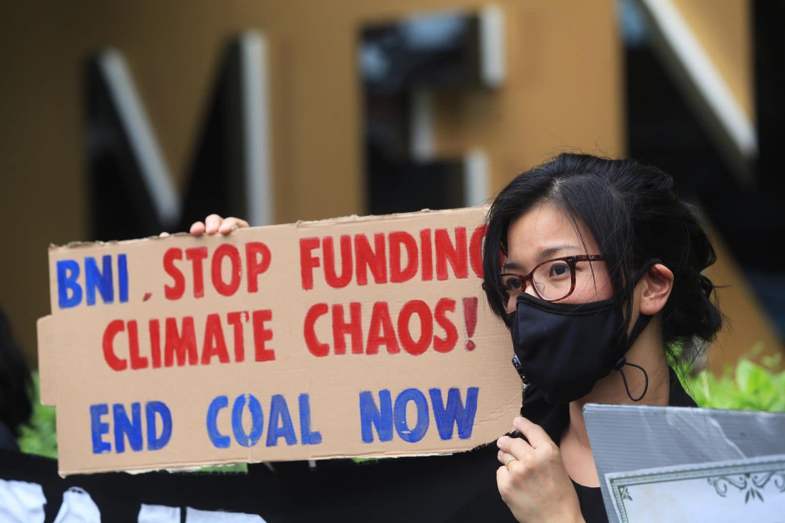 Kesadaran Orang Muda Menagih Komitmen Transisi Energi Sektor Perbankan