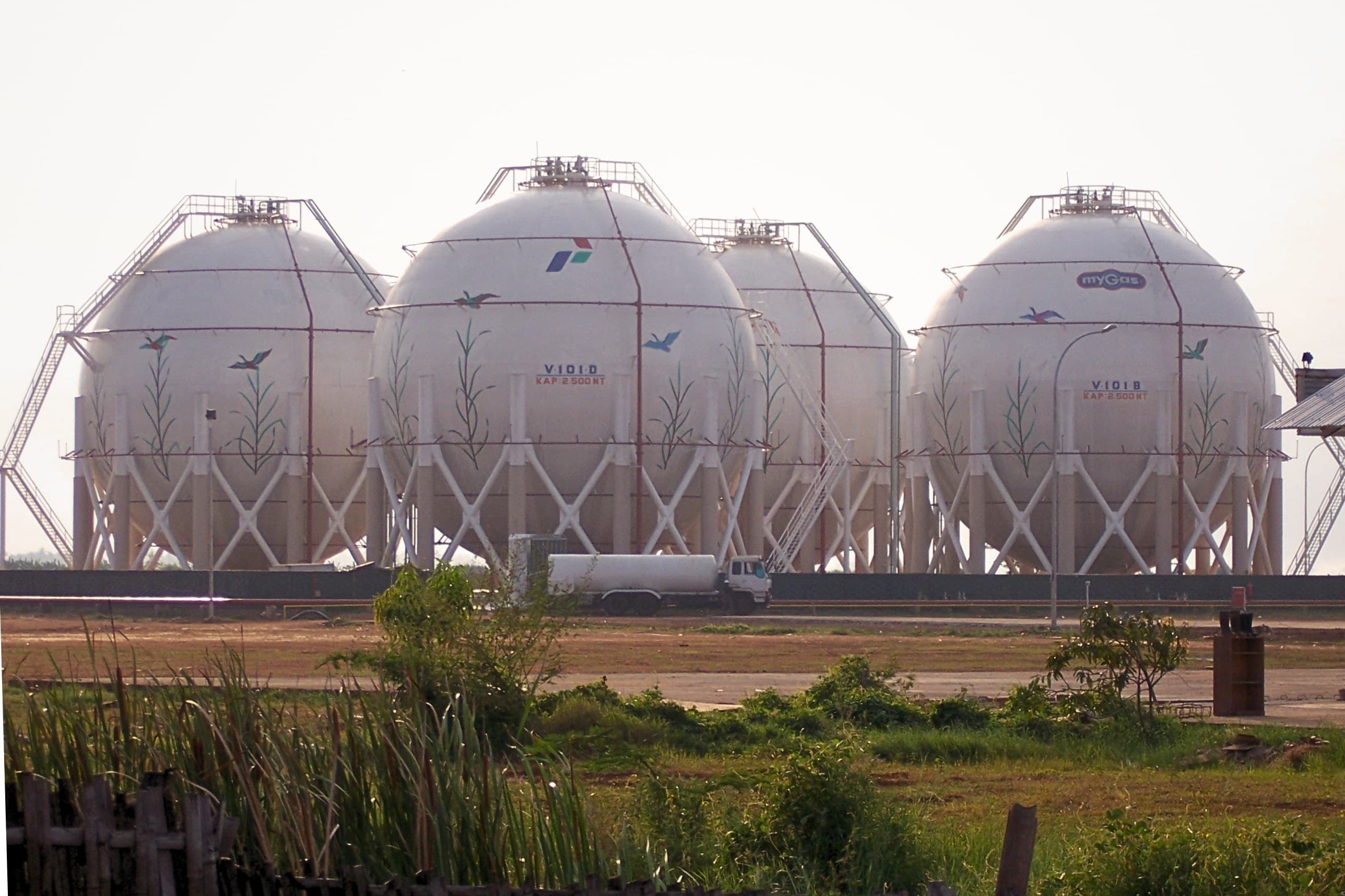 Subsidi Energi Fosil Berlanjut: Mengapa Kita tak Belajar dari Efek Konflik Selat Hormuz?