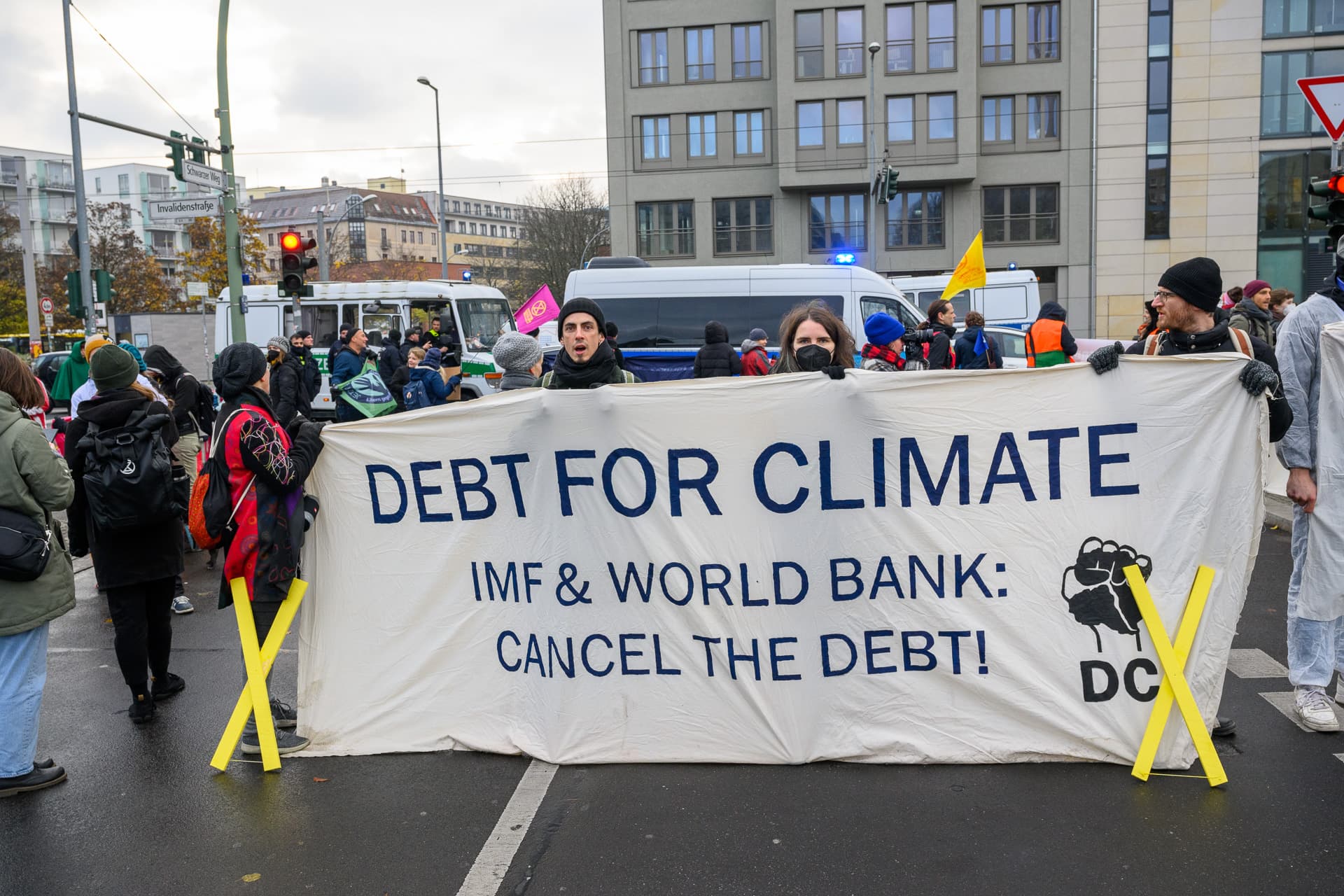 Pendanaan Transisi Energi Indonesia dalam Bayang-Bayang Utang